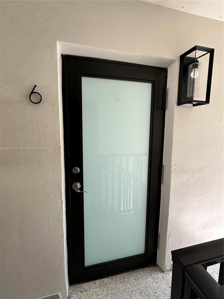 536 7th St - Photo 1