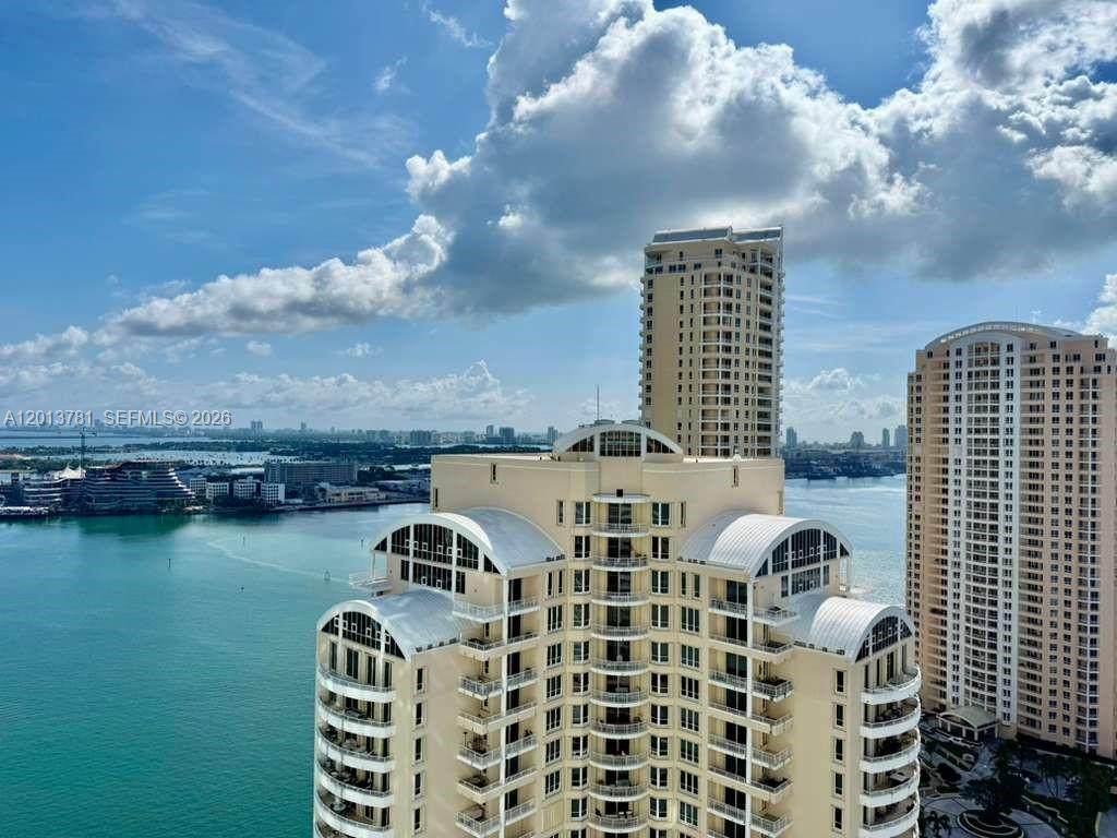 https://bt-photos.global.ssl.fastly.net/miami/orig_boomver_1_A12013781-2.jpg