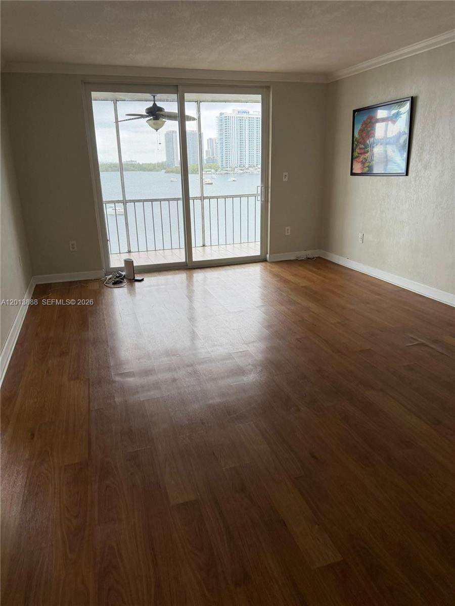 https://bt-photos.global.ssl.fastly.net/miami/orig_boomver_1_A12013888-2.jpg