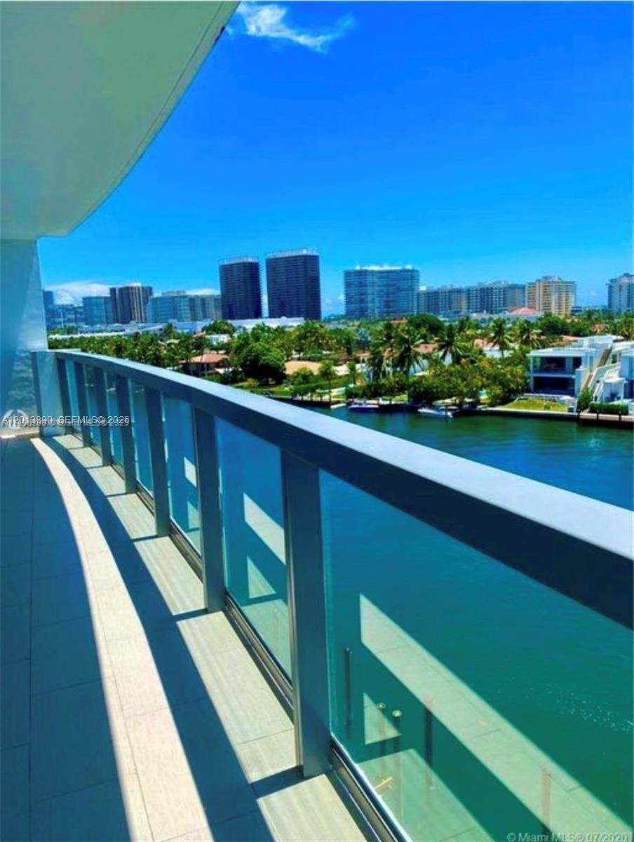 https://bt-photos.global.ssl.fastly.net/miami/orig_boomver_1_A12013890-2.jpg