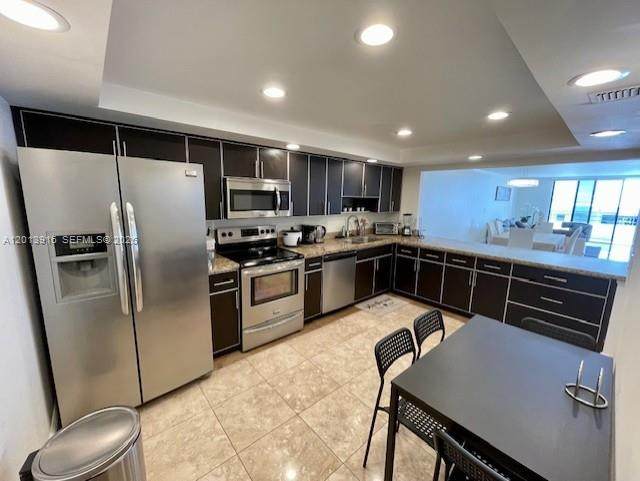 2500 Parkview Dr - Photo 1