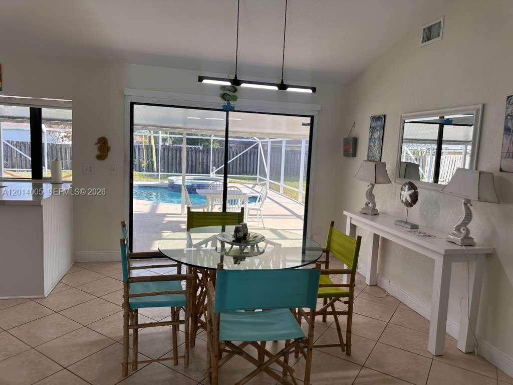 1280 Jacqueline Ave - Photo 1