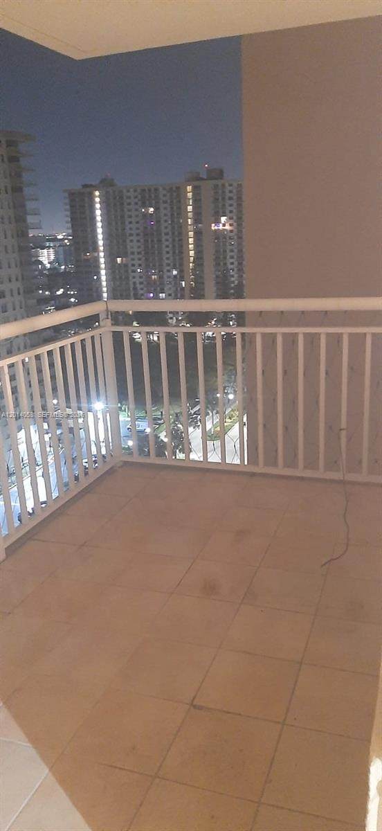 https://bt-photos.global.ssl.fastly.net/miami/orig_boomver_1_A12014058-2.jpg