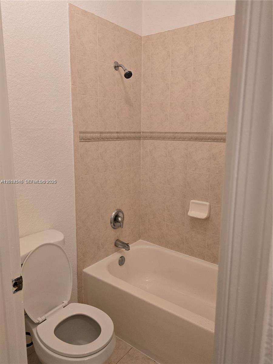 https://bt-photos.global.ssl.fastly.net/miami/orig_boomver_1_A12014546-2.jpg