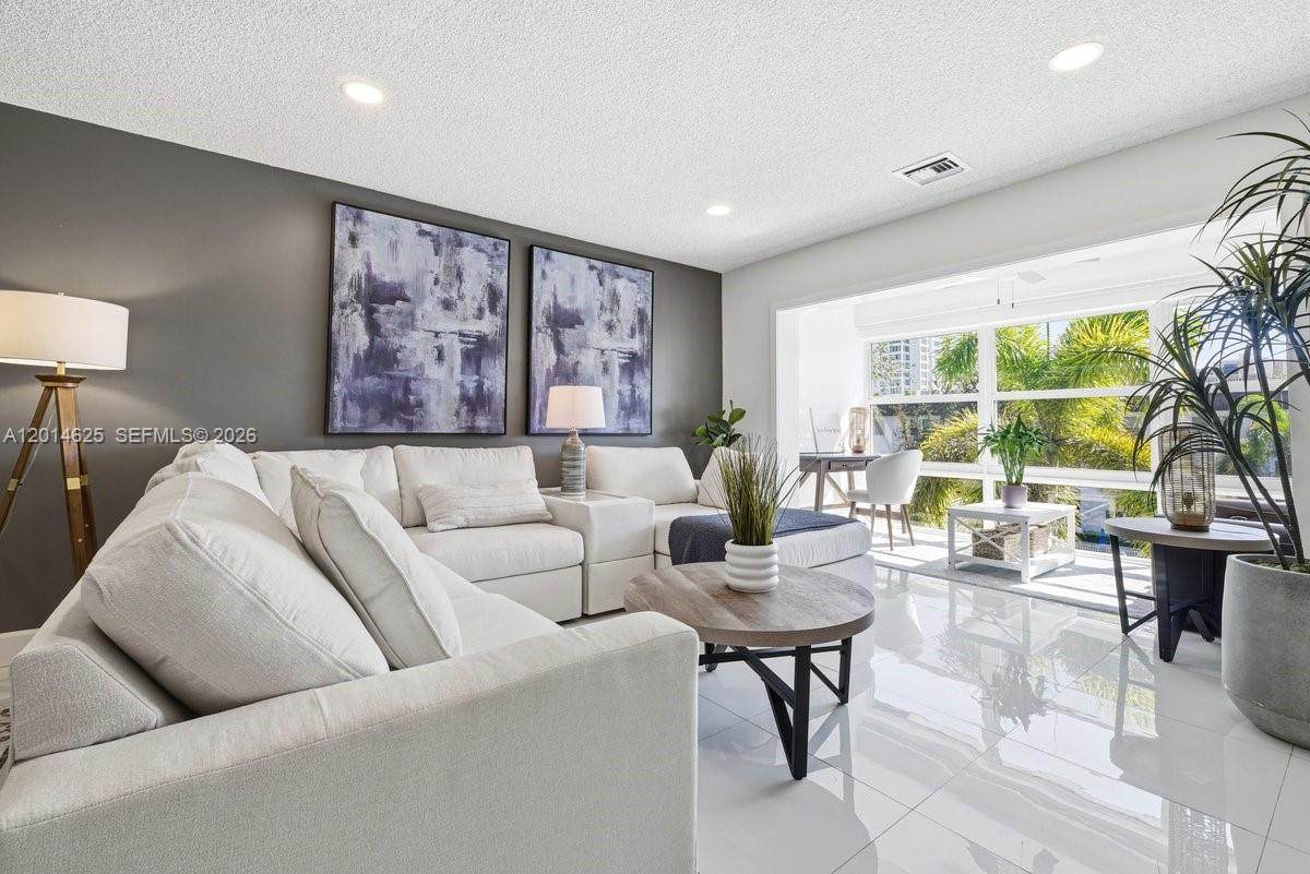 1501 Ocean Blvd - Photo 1