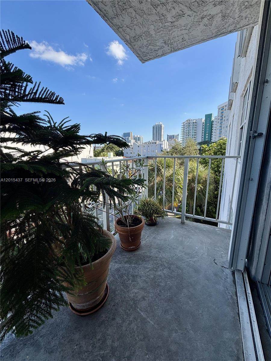 https://bt-photos.global.ssl.fastly.net/miami/1280_boomver_1_A12015437-2.jpg