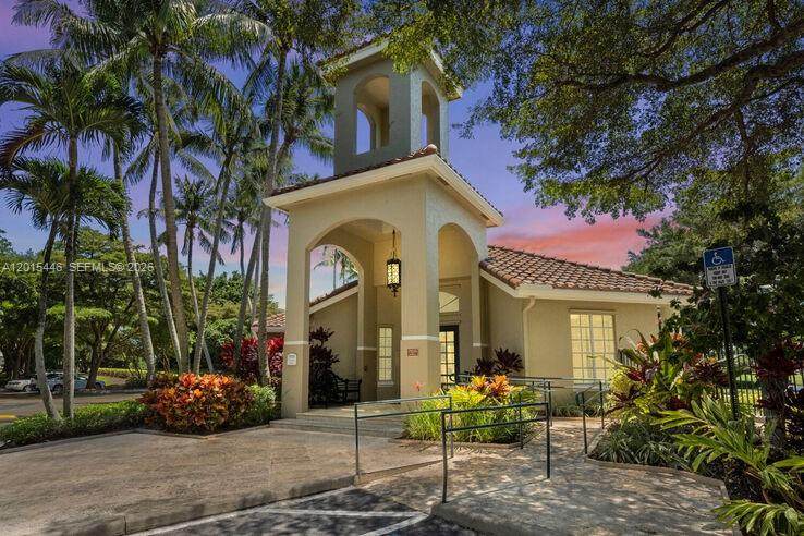 https://bt-photos.global.ssl.fastly.net/miami/1280_boomver_1_A12015446-2.jpg