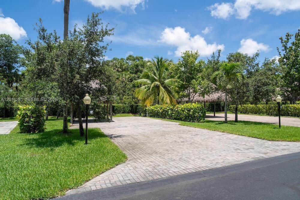 https://bt-photos.global.ssl.fastly.net/miami/orig_boomver_1_A12016281-2.jpg
