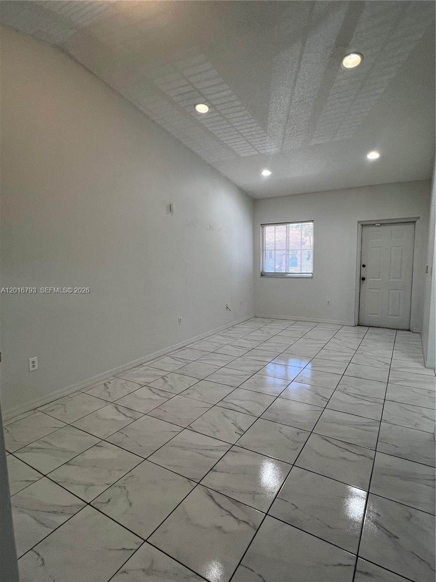 2931 12 RD - Photo 1