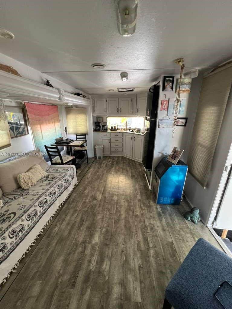 https://bt-photos.global.ssl.fastly.net/miami/orig_boomver_1_A12017273-2.jpg