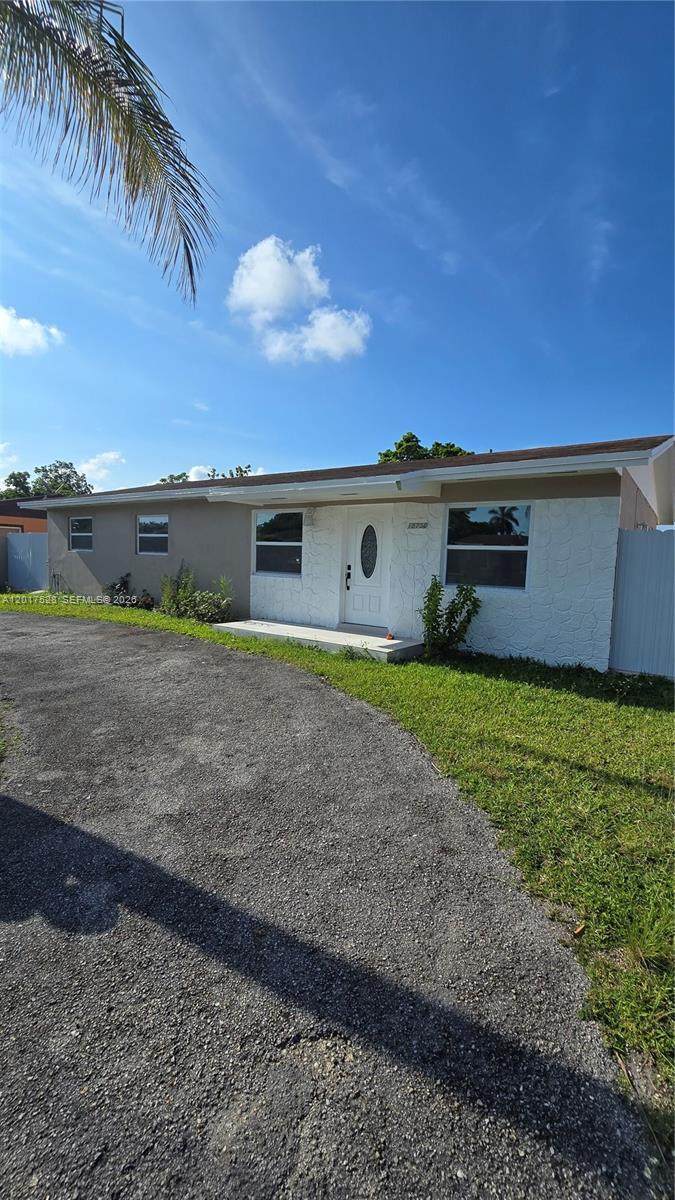 15750 297th St - Photo 1