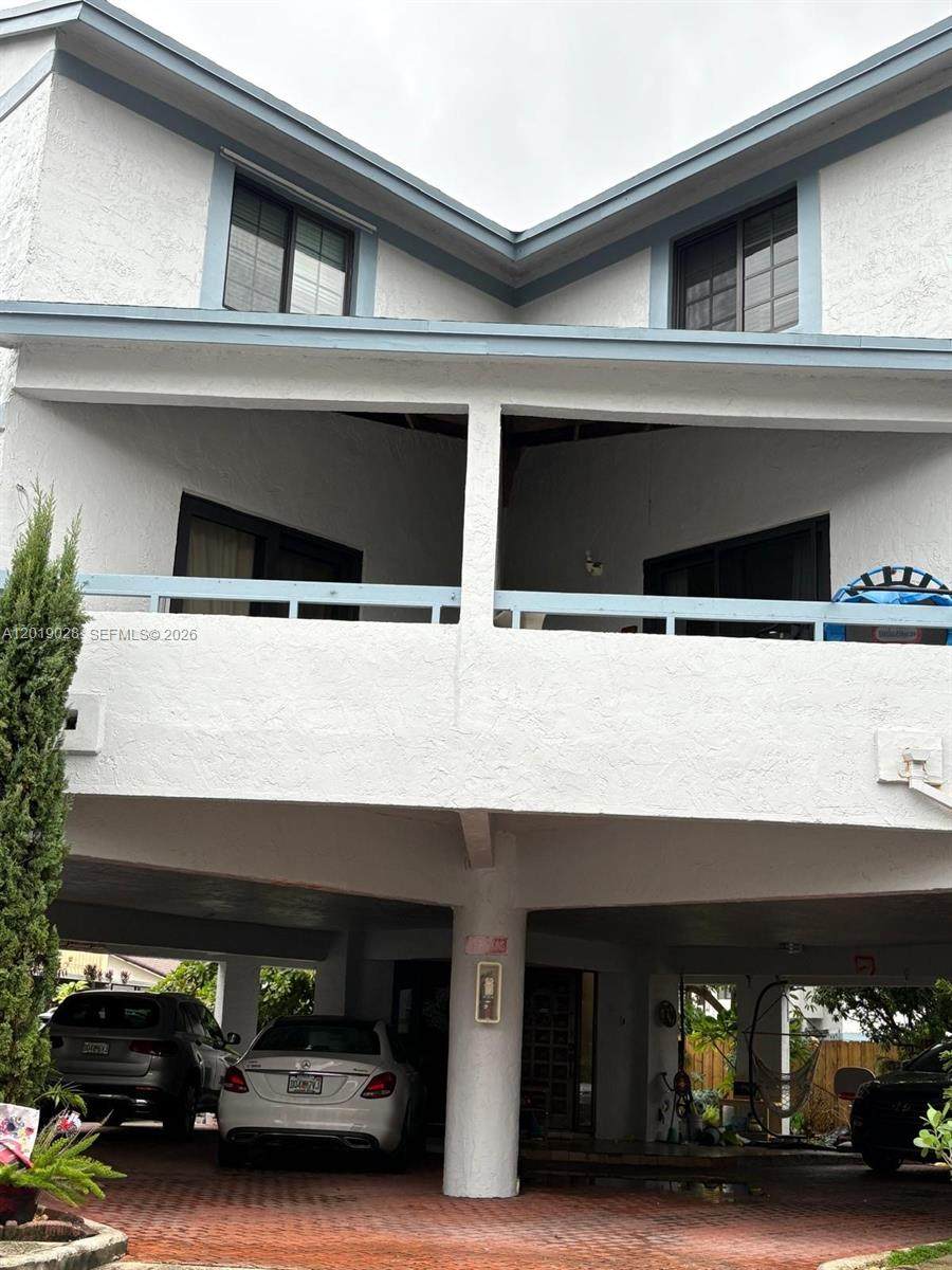 1405 122nd Ave - Photo 1