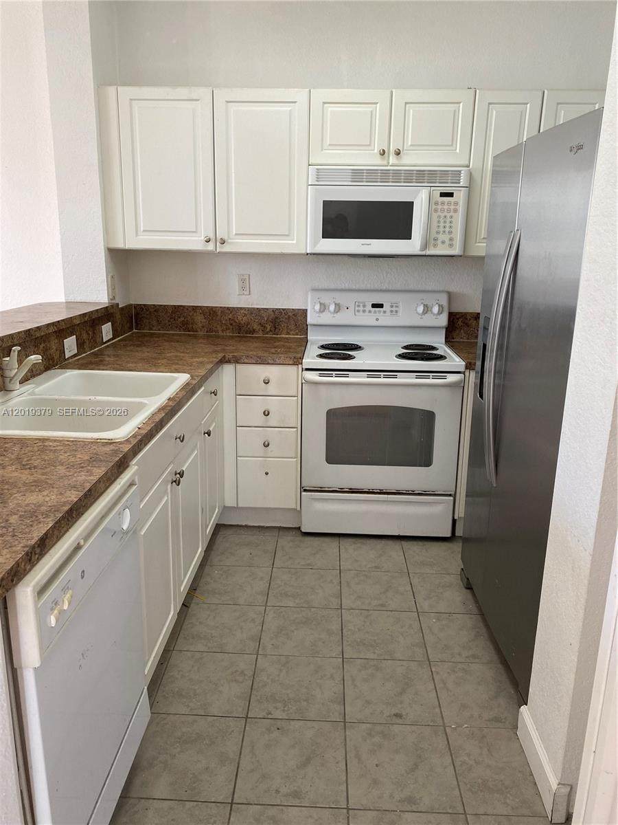 3355 13 Cir Dr. - Photo 1
