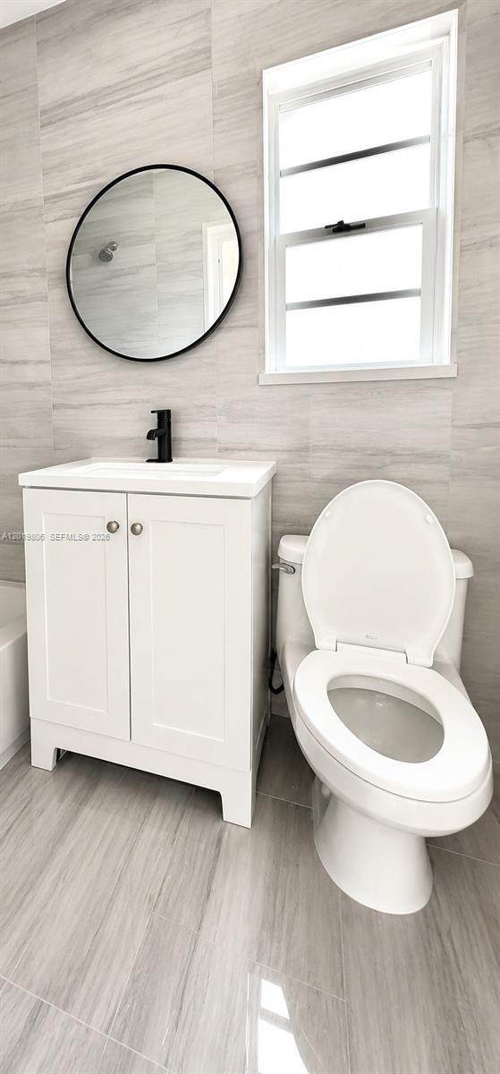 https://bt-photos.global.ssl.fastly.net/miami/orig_boomver_1_A12019806-2.jpg