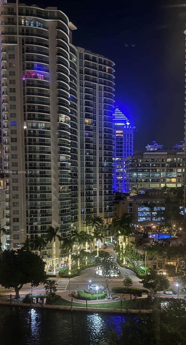 https://bt-photos.global.ssl.fastly.net/miami/orig_boomver_1_A12019840-2.jpg