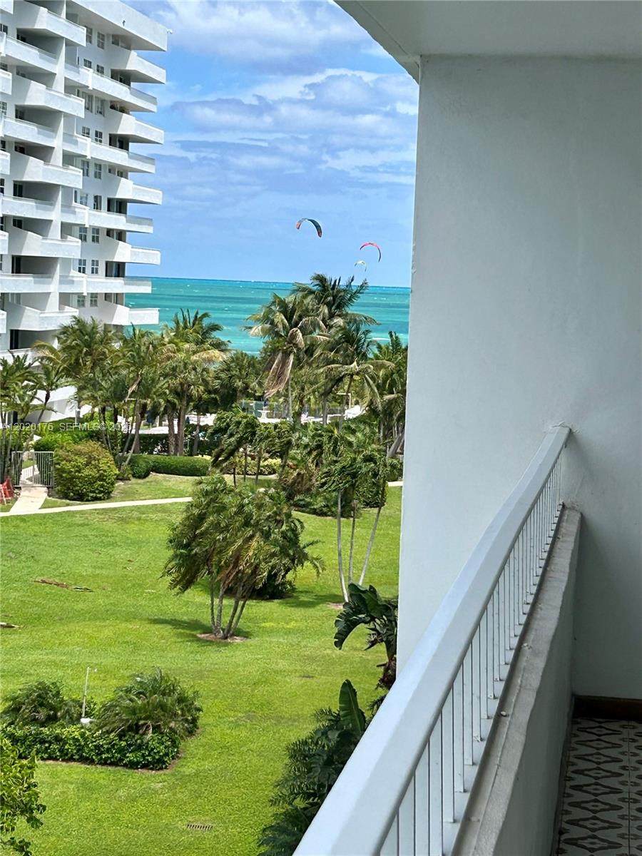 199 Ocean Lane Dr - Photo 1