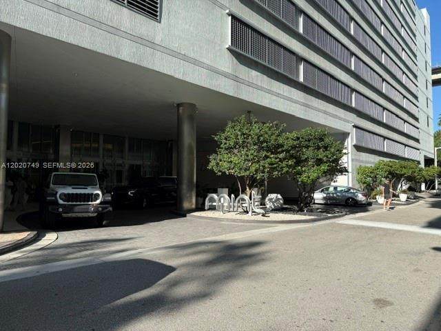 https://bt-photos.global.ssl.fastly.net/miami/orig_boomver_1_A12020749-2.jpg