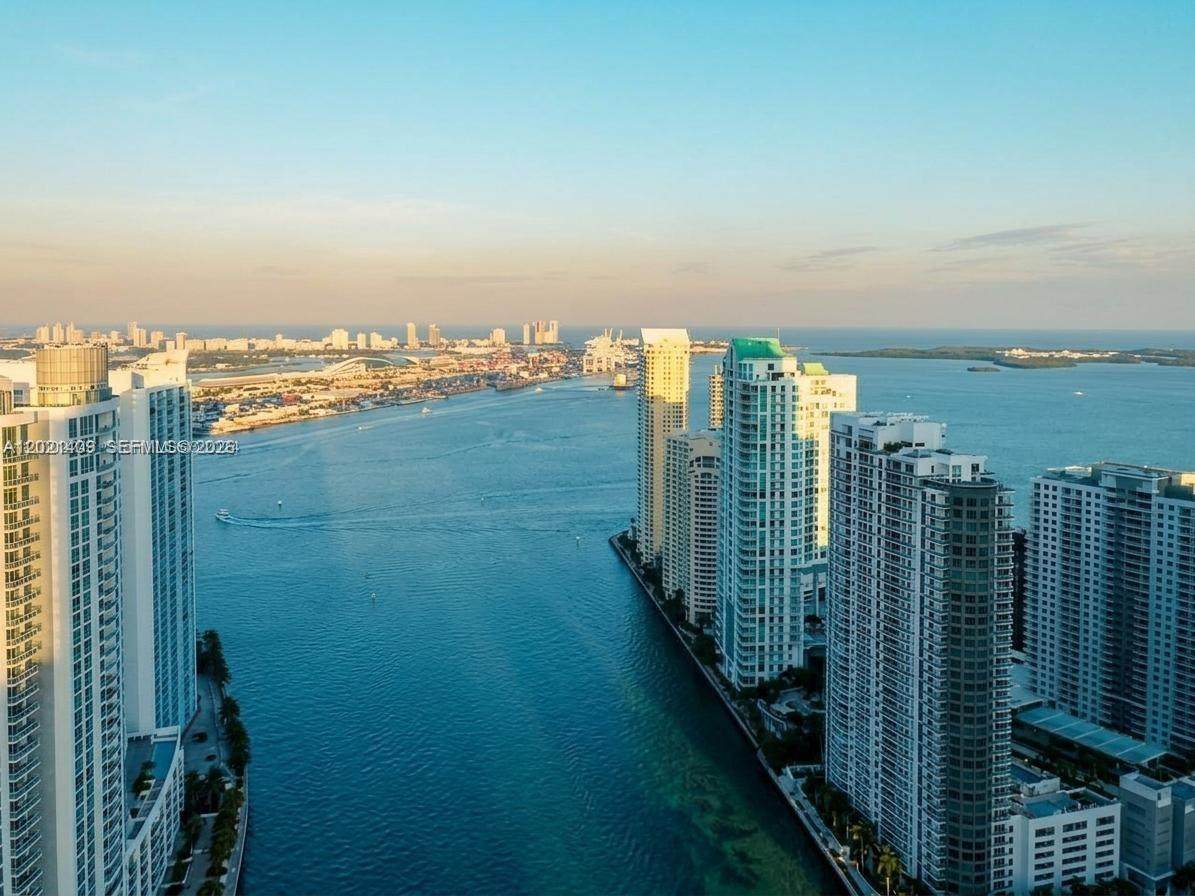 https://bt-photos.global.ssl.fastly.net/miami/orig_boomver_1_A12021409-2.jpg