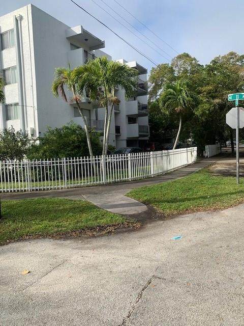 https://bt-photos.global.ssl.fastly.net/miami/orig_boomver_1_A12022530-2.jpg
