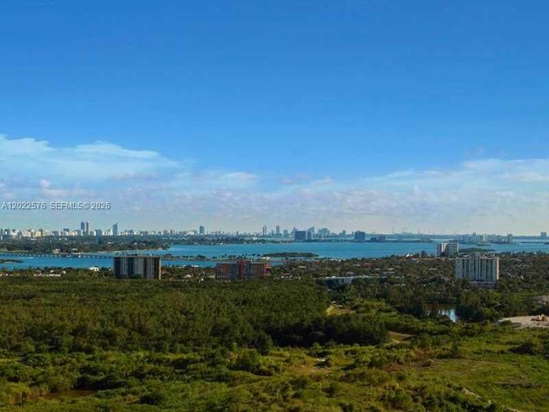 https://bt-photos.global.ssl.fastly.net/miami/orig_boomver_1_A12022576-2.jpg