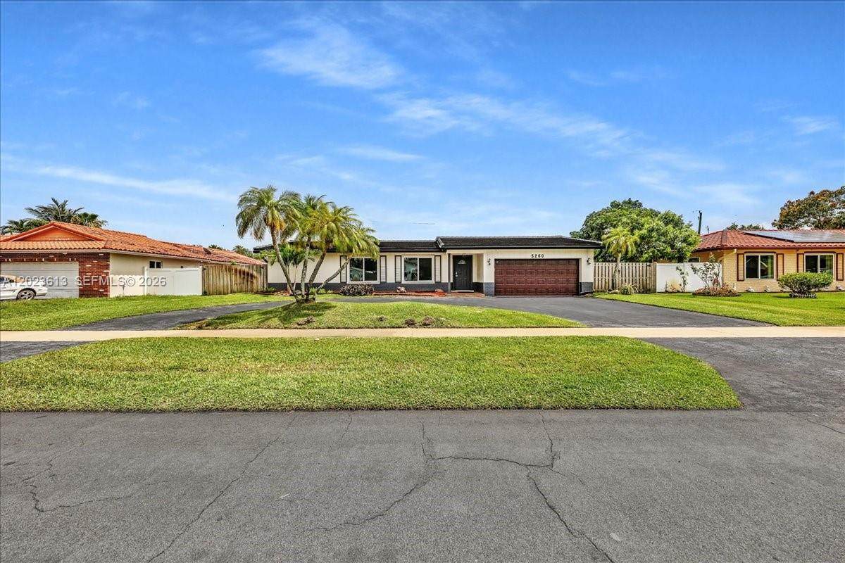 5260 10th Ct - Photo 1