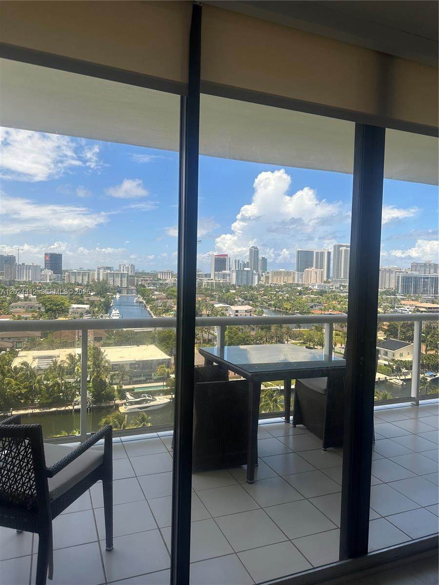 https://bt-photos.global.ssl.fastly.net/miami/orig_boomver_1_A12024412-2.jpg