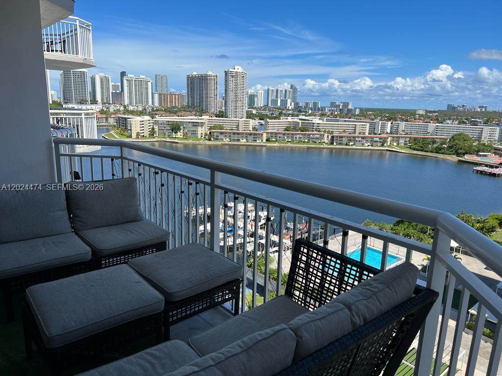 https://bt-photos.global.ssl.fastly.net/miami/orig_boomver_2_A12024474-2.jpg
