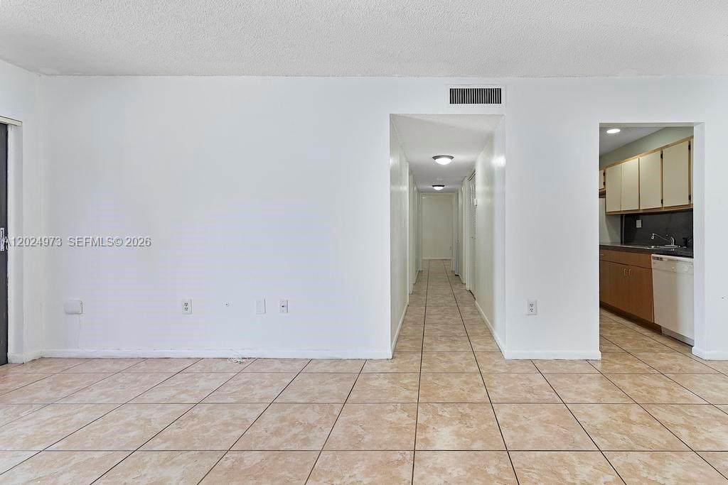 https://bt-photos.global.ssl.fastly.net/miami/orig_boomver_1_A12024973-2.jpg