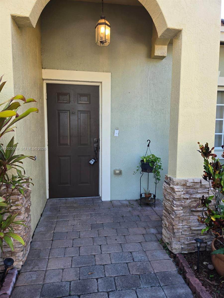 https://bt-photos.global.ssl.fastly.net/miami/orig_boomver_1_A12025059-2.jpg