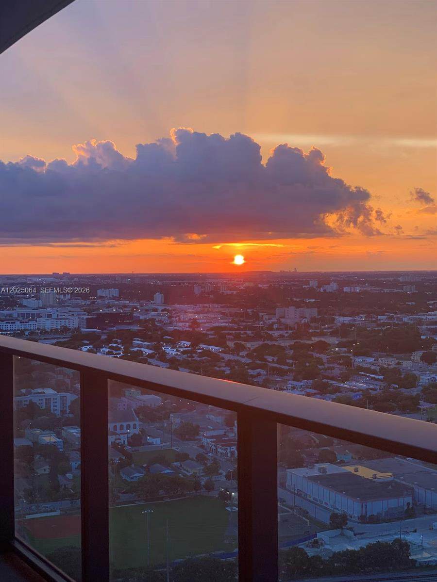 https://bt-photos.global.ssl.fastly.net/miami/orig_boomver_1_A12025064-2.jpg