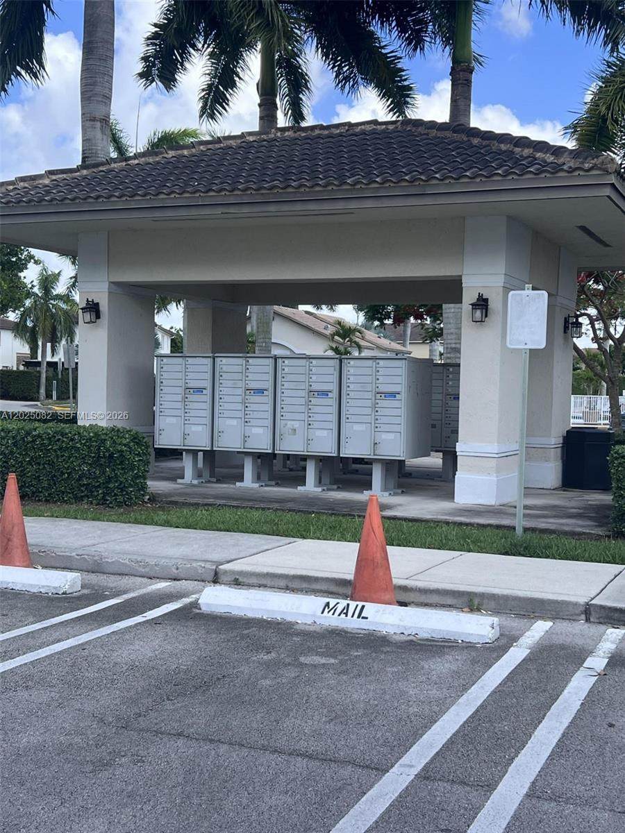 https://bt-photos.global.ssl.fastly.net/miami/orig_boomver_1_A12025082-2.jpg