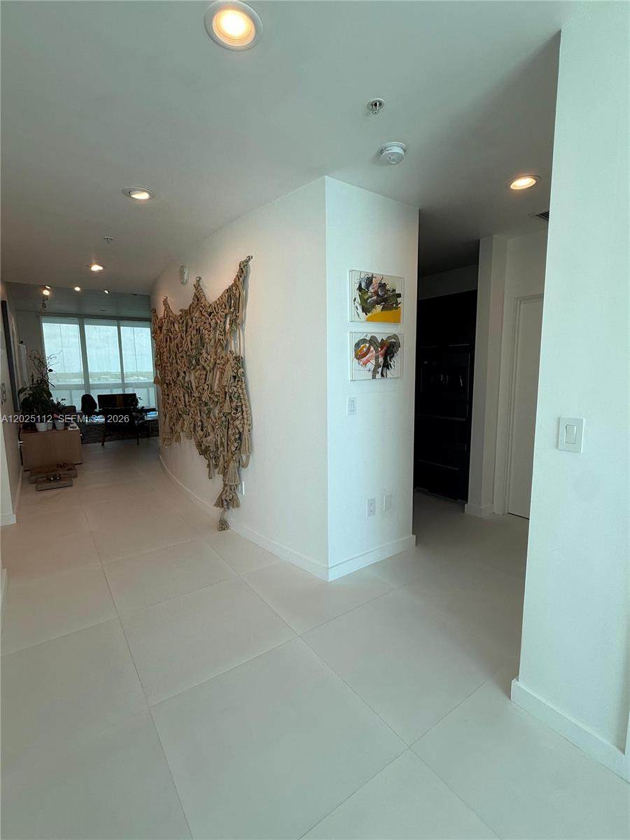 https://bt-photos.global.ssl.fastly.net/miami/1280_boomver_1_A12025112-2.jpg