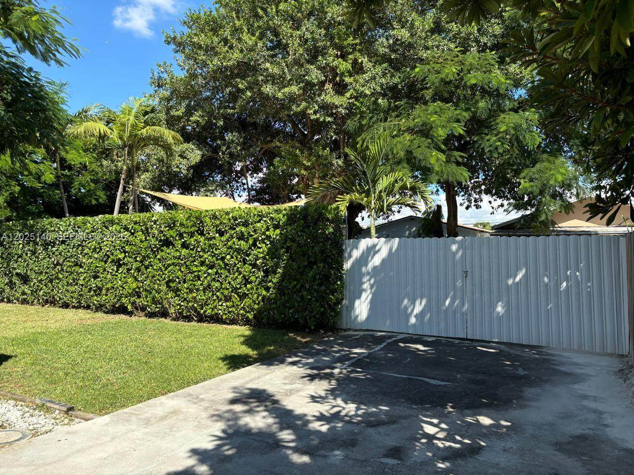 https://bt-photos.global.ssl.fastly.net/miami/orig_boomver_1_A12025140-2.jpg
