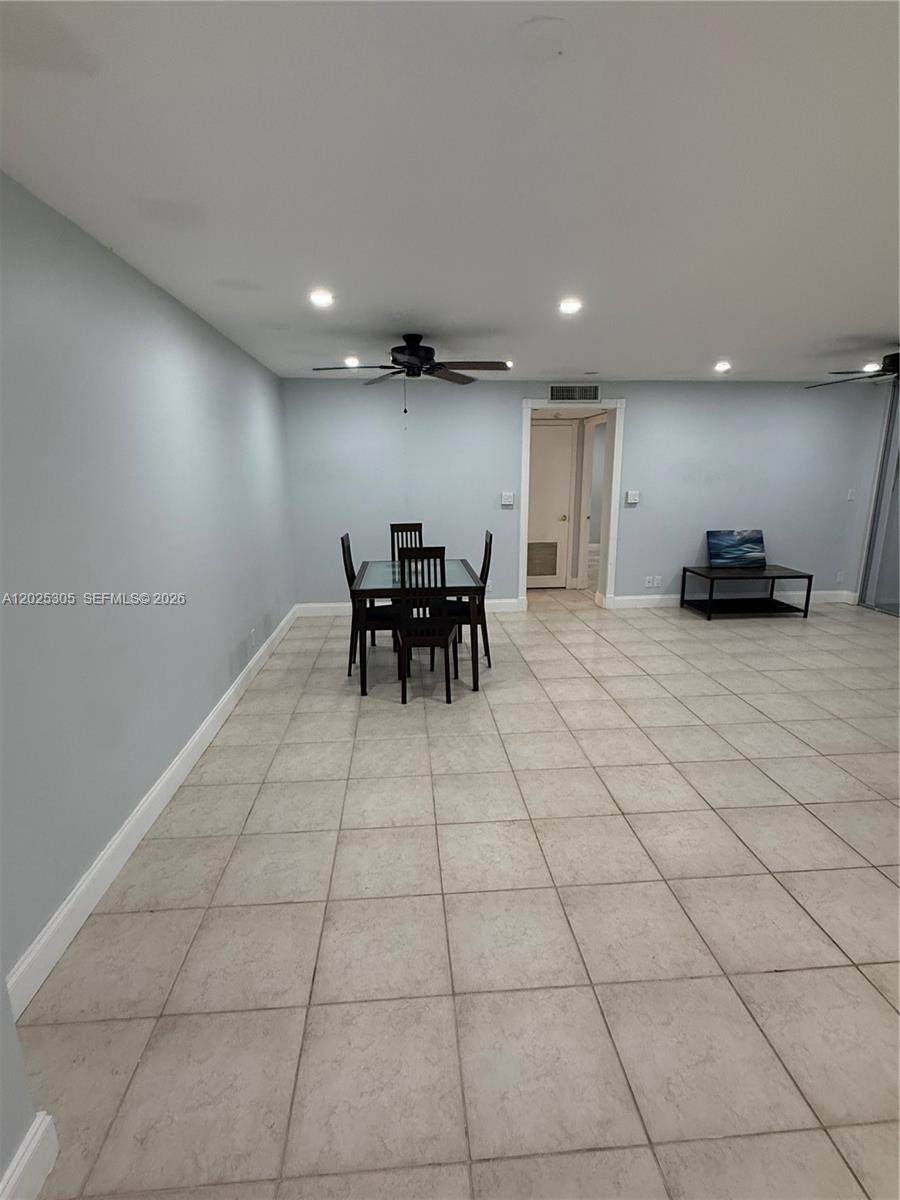 https://bt-photos.global.ssl.fastly.net/miami/1280_boomver_1_A12025305-2.jpg