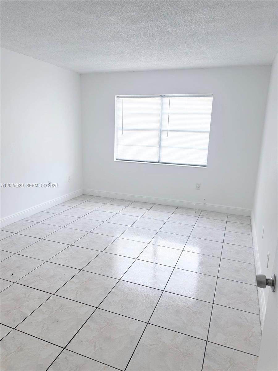 631 177th St - Photo 1