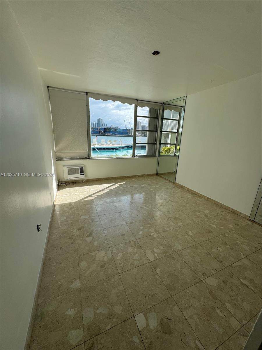 https://bt-photos.global.ssl.fastly.net/miami/orig_boomver_1_A12025710-2.jpg
