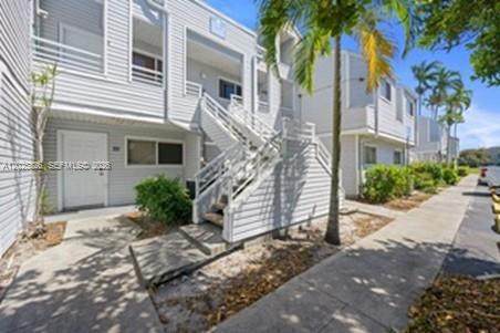 3425 44th St - Photo 1