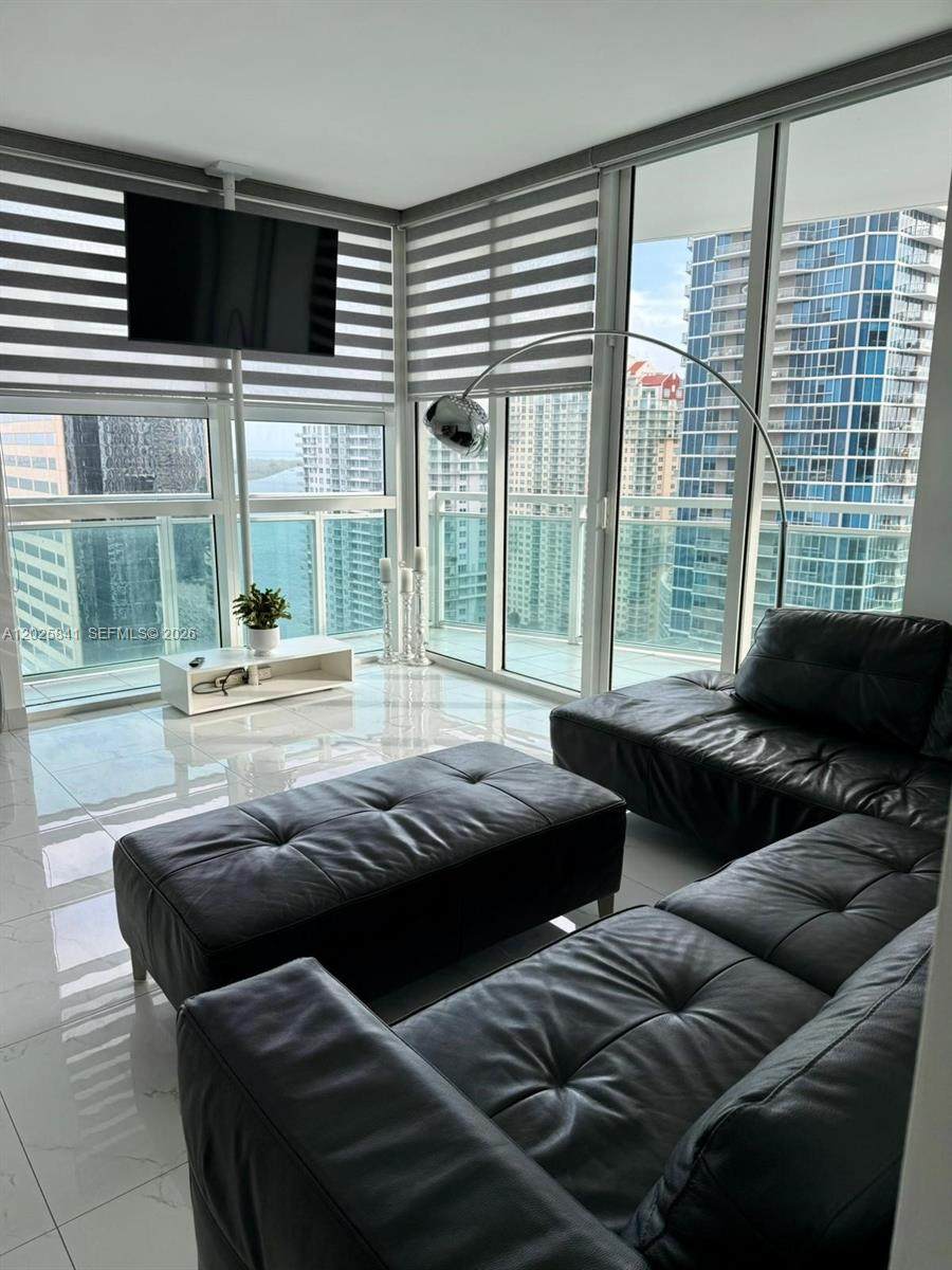 https://bt-photos.global.ssl.fastly.net/miami/orig_boomver_1_A12025841-2.jpg