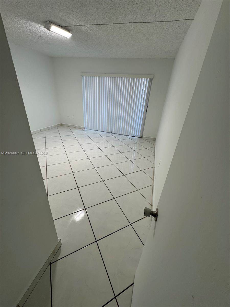 https://bt-photos.global.ssl.fastly.net/miami/orig_boomver_1_A12026007-2.jpg