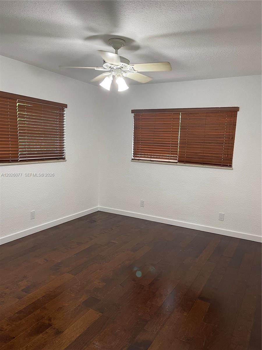 https://bt-photos.global.ssl.fastly.net/miami/1280_boomver_1_A12026077-2.jpg