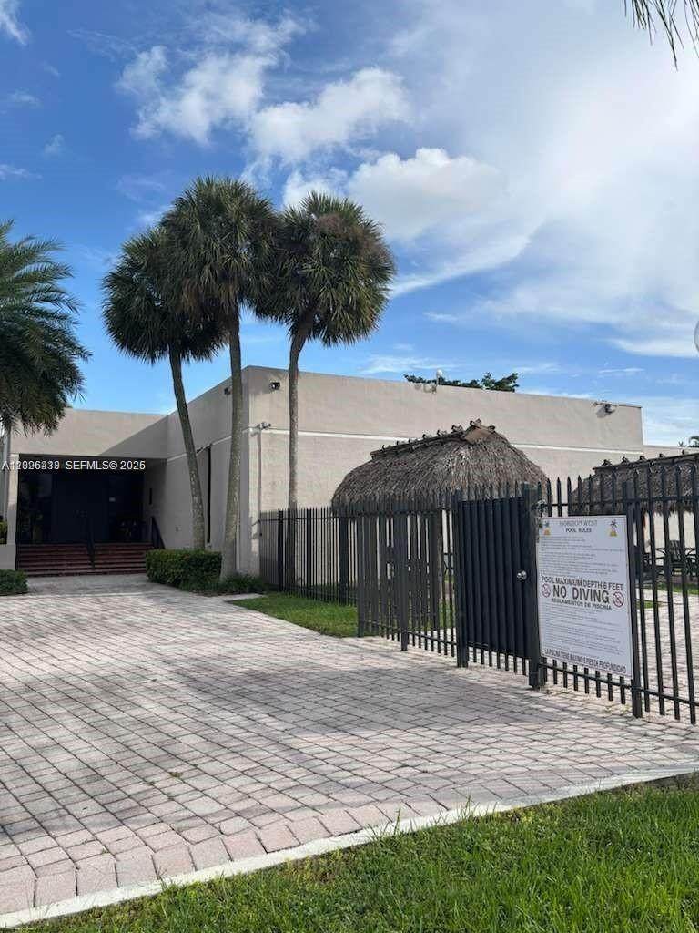 https://bt-photos.global.ssl.fastly.net/miami/1280_boomver_1_A12026233-2.jpg