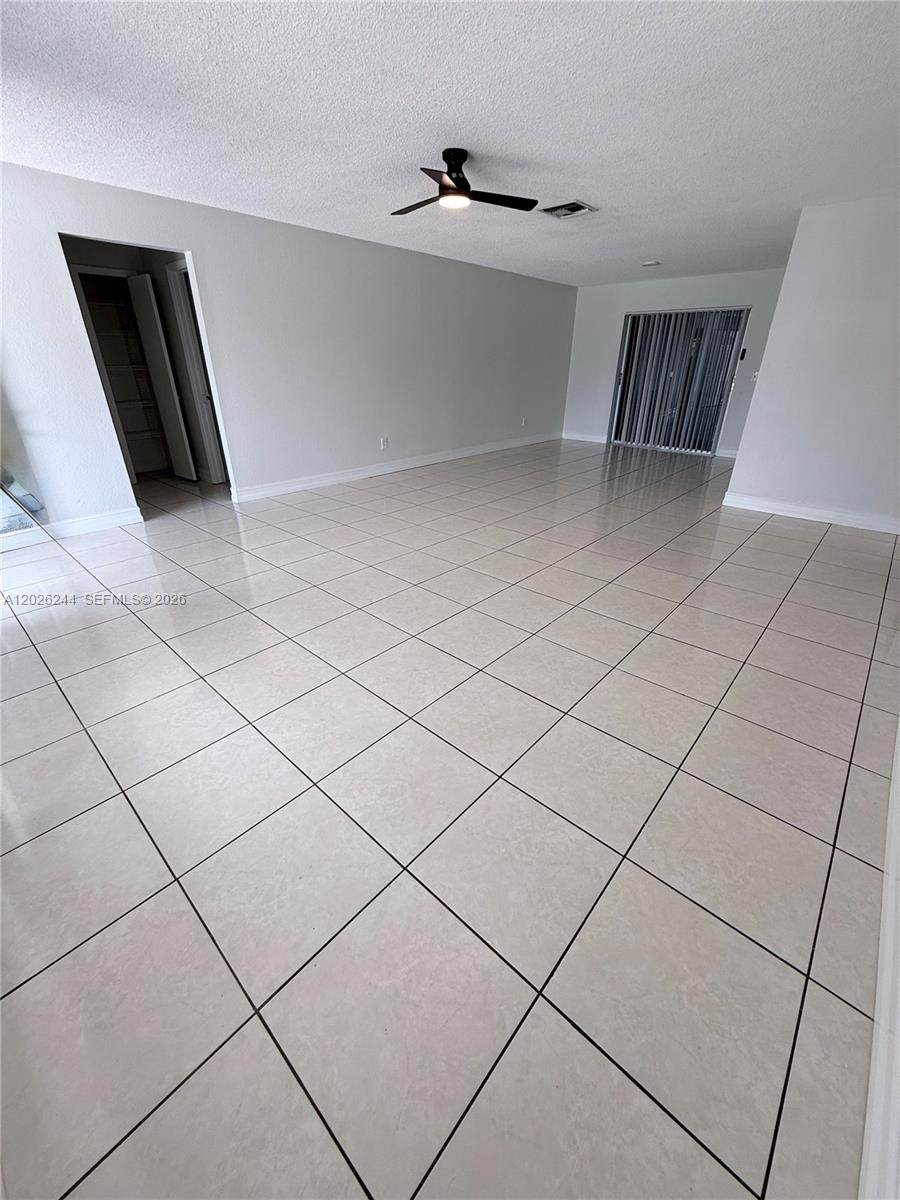 https://bt-photos.global.ssl.fastly.net/miami/orig_boomver_1_A12026244-2.jpg