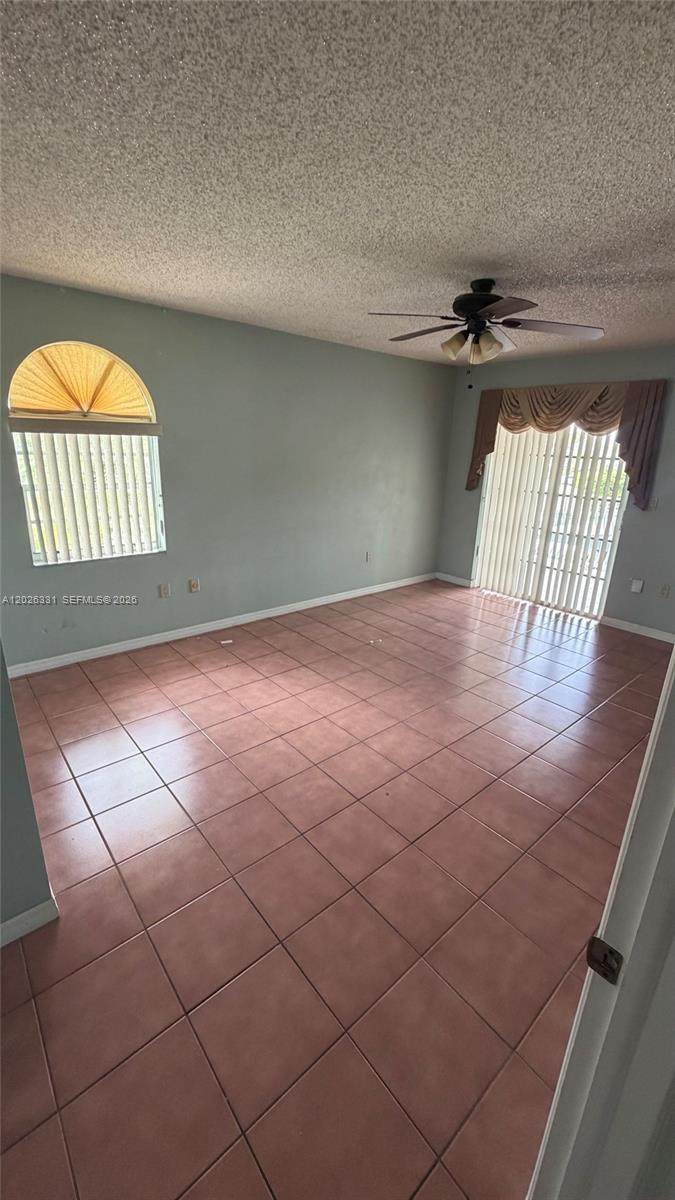https://bt-photos.global.ssl.fastly.net/miami/orig_boomver_1_A12026331-2.jpg