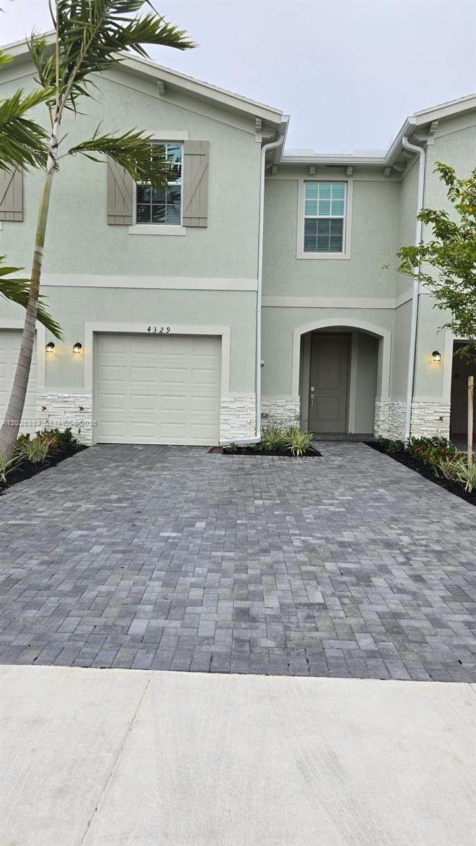 4329 Pond Lily Ln - Photo 1