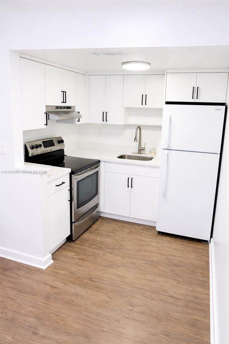 5820 23rd St - Photo 1