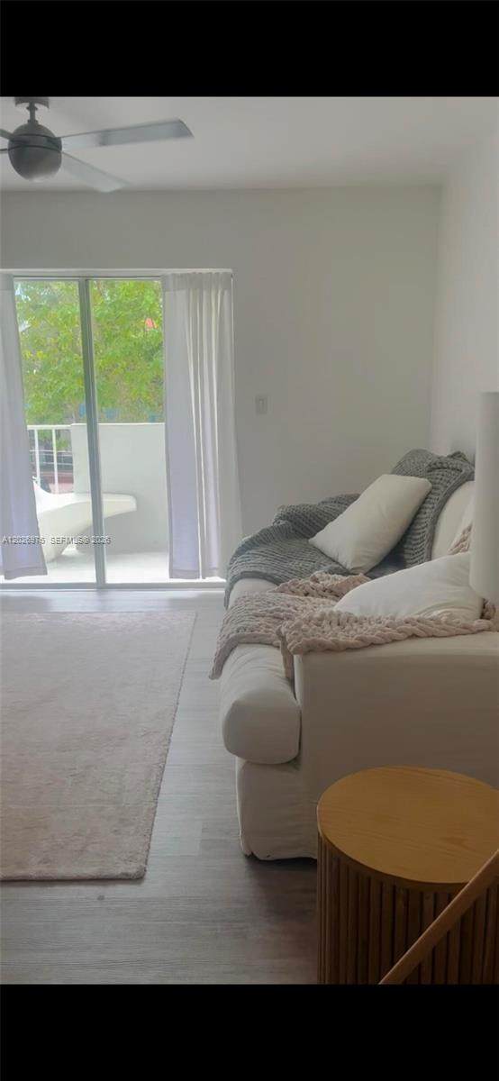 240 Collins Ave - Photo 1
