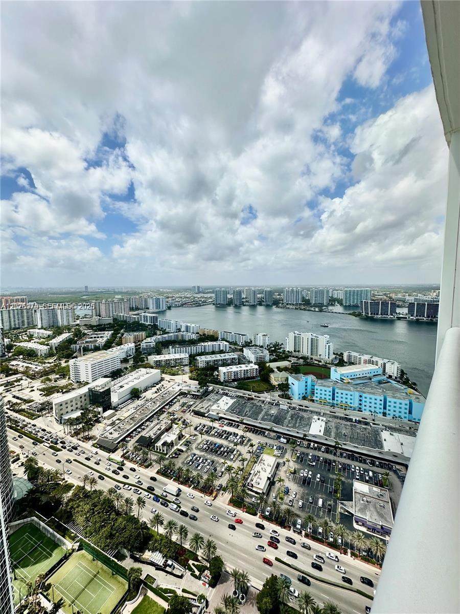 https://bt-photos.global.ssl.fastly.net/miami/orig_boomver_1_A12026979-2.jpg