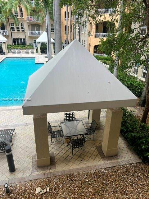 https://bt-photos.global.ssl.fastly.net/miami/orig_boomver_1_A12027185-2.jpg