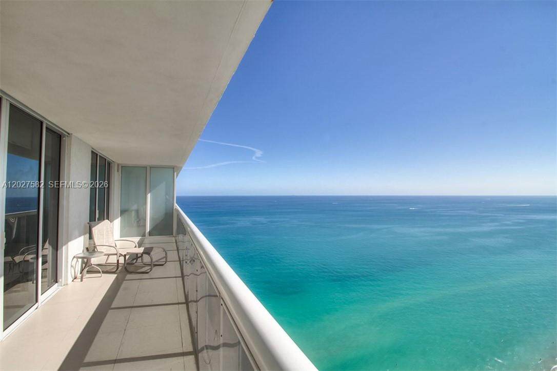 1830 Ocean Dr - Photo 1