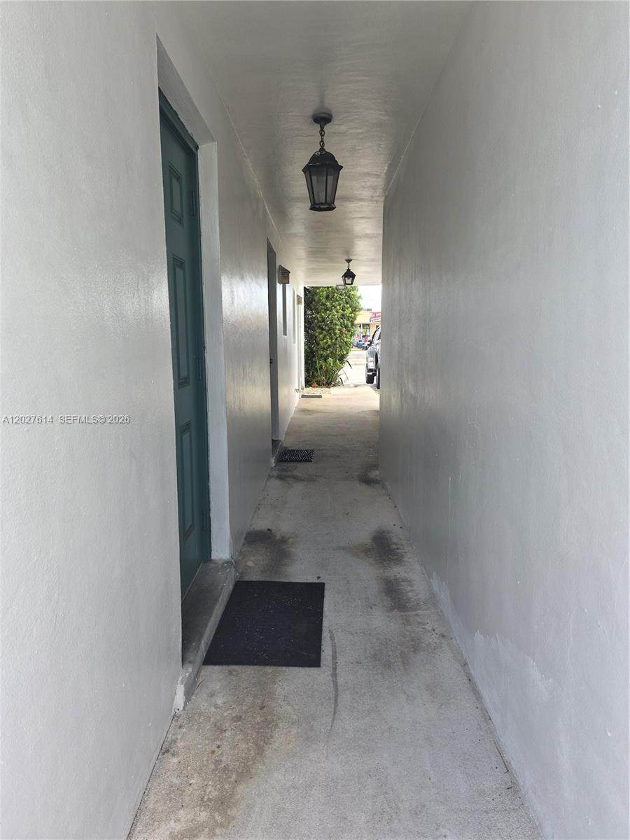 https://bt-photos.global.ssl.fastly.net/miami/orig_boomver_1_A12027614-2.jpg